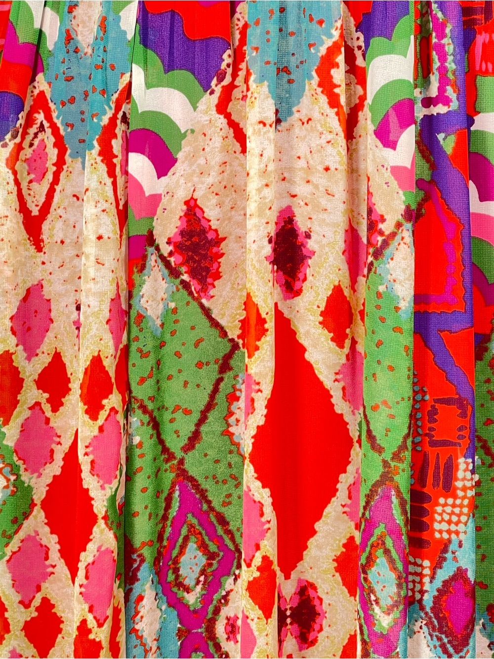 Maeve “Tarana” Multicolor Diamond-Print Halter Maxi Dress. Summer flowy chic - Picture 5 of 9